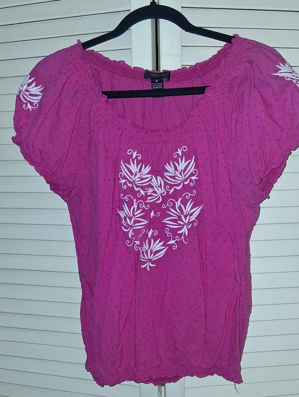 Style & Co. Fuchsia Puff-Sleeve Embroidered Peasant Top